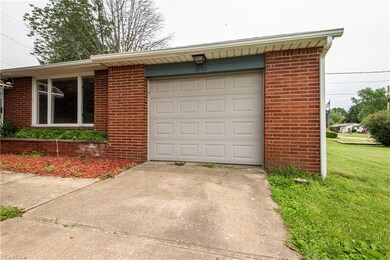 Attached 1 car garage