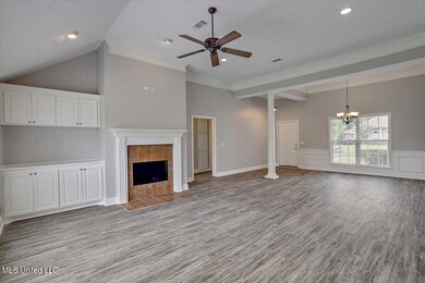 06-224 Camelot Way