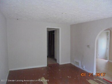 223 Astor Ave, Lansing, MI 48910 - photo 7