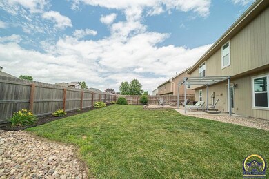 4323 SW Misty Harbor Dr, Topeka, KS 66610 - photo 5