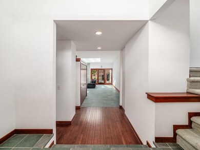 06_2530 Sherwin Rd