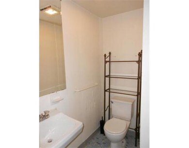 488 Commercial St, Boston, MA 02109 - photo 7