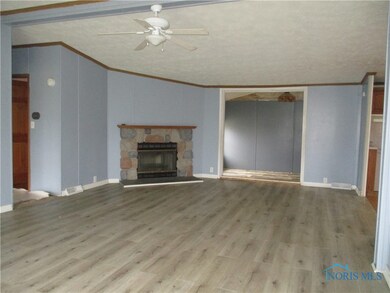 Great Room with Fireplace