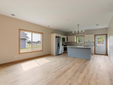 Not exact, to be completed with similar finishings. Colors may change.