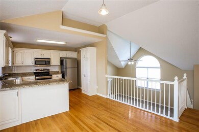 1221 SE Rosehill Dr, Lees Summit, MO 64081 - photo 5