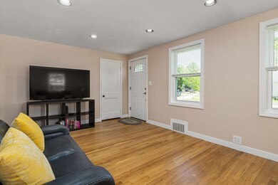 14 Worthen Rd, Portsmouth, NH 03801 - photo 6