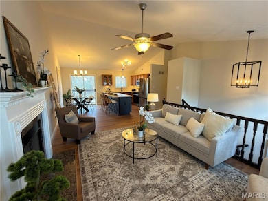 7633 Genesta St, Saint Louis, MO 63123 - photo 2