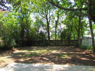 914 Ingleside Udated 914 Ingleside -11