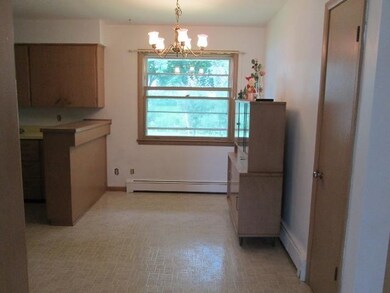 202 S Kerch St, Brooklyn, WI 53521 - photo 6