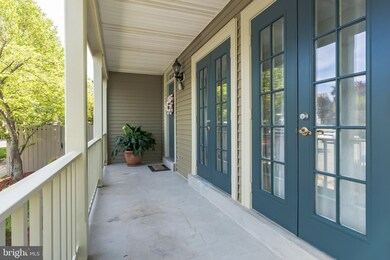 12844 Mill Brook Ct, Woodbridge, VA 22192 - photo 4