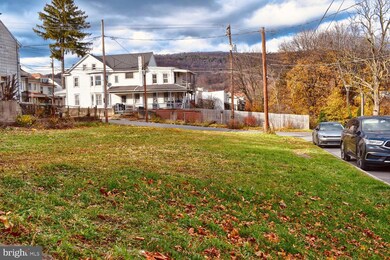 212 E Chestnut St, Shamokin, PA 17872 - photo 7