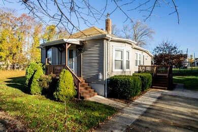 112 Center St, South Dartmouth, MA 02748 - photo 4