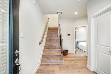 116 Knights Bridge Park Ln, Houston, TX 77018 - photo 2