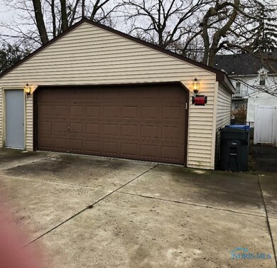 2924 117th St, Toledo, OH 43611 - photo 3