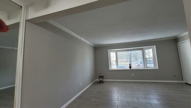 Living room with a beautiful window