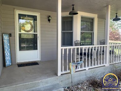 3940 SW Crawford Rd, Topeka, KS 66610 - photo 3