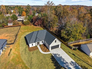 3715 Cameron Cir, Gainesville, GA 30506 - photo 7