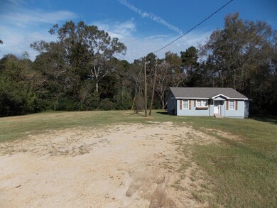 59 Gardner Rd, Laurel, MS 39443 - photo 5