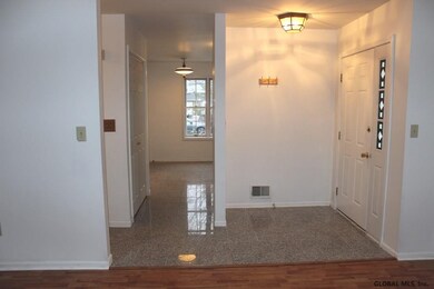 8 Deerwood Ct, Albany, NY 12208 - photo 2
