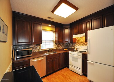 24 Madison Ct, Tinton Falls, NJ 07712 - photo 2