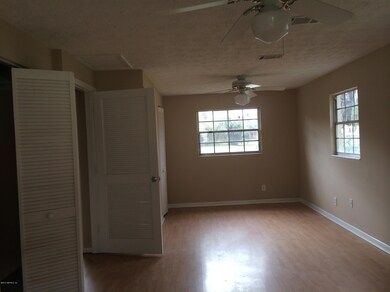 4511 Key Largo Dr, Jacksonville, FL 32218 - photo 7