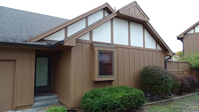 5634 SW Hawick Ln, Topeka, KS 66614 - photo 2