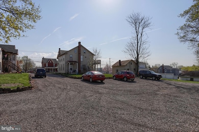 320 N Hanover St, Hershey, PA 17033 - photo 5