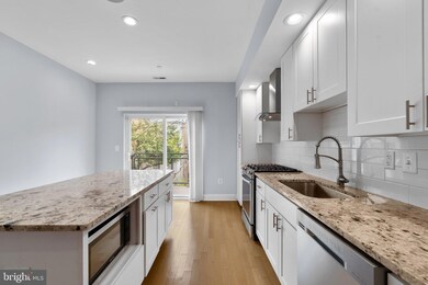 109 W Ropewalk Ln, Baltimore, MD 21230 - photo 2