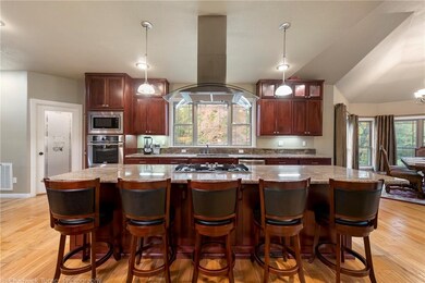 11070 Pumpkin Hill Dr, Bentonville, AR 72712 - photo 3