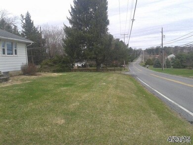 521 Cherry Hill Rd, Nazareth, PA 18064 - photo 3