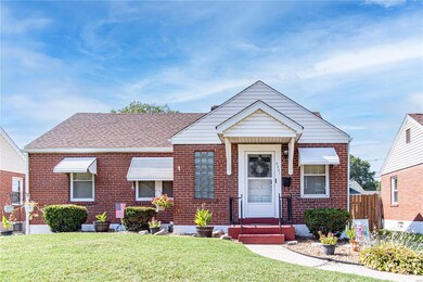 additional view of front yard