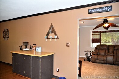 110 N Elgin Ave, Sperry, OK 74073 - photo 5