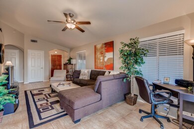 11549 W Pronghorn Ct, Surprise, AZ 85378 - photo 4