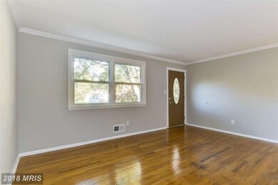 305 Glyndon Dr, Reisterstown, MD 21136 - photo 4