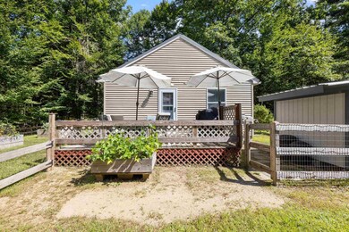 28 Newport Dr, Center Barnstead, NH 03225 - photo 4