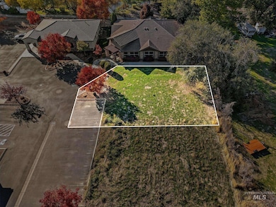 View of subject property featuring property parcel outlined