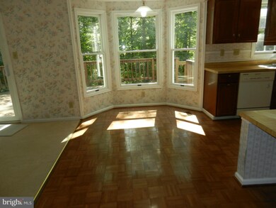 8220 Triple Crown Rd, Bowie, MD 20715 - photo 6