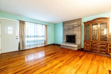 1469 Shanley Dr, Columbus, OH 43224 - photo 5