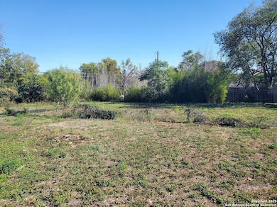 1807 & 1811 Burleson St, San Antonio, TX 78202 - photo 5