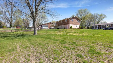 3101 Mary Dr, Maryville, IL 62062 - photo 7