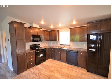 1720 Garrison St, the Dalles, OR 97058 - photo 6