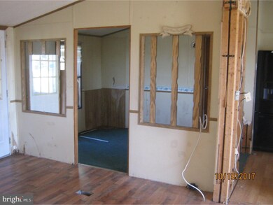 871 Paulsboro Rd, Swedesboro, NJ 08085 - photo 5