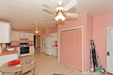 75 Oil Mill Hill Rd, Troy, NY 12182 - photo 3