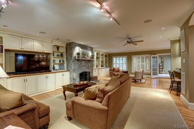 Great Room - 18’10” X 31’10&#