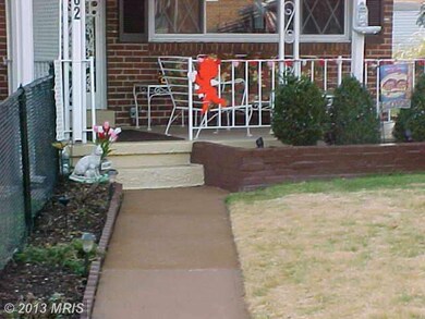 862 Jeannette Ave, Dundalk, MD 21222 - photo 2