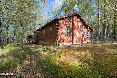 109 Westwood Cir, Dingmans Ferry, PA 18328 - photo 5