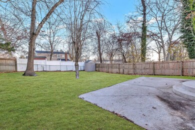 21 John Dr, Farmingville, NY 11738 - photo 6