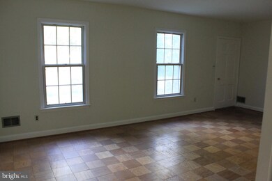 13104 Harrison Ave, Fort Washington, MD 20744 - photo 5