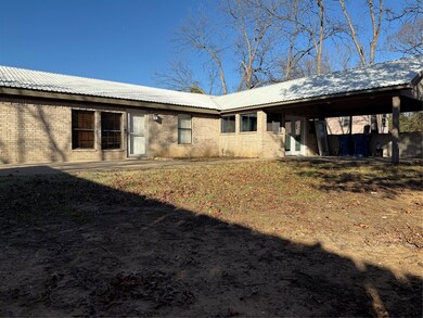 205 S Parkway Dr, Alvarado, TX 76009 - photo 4