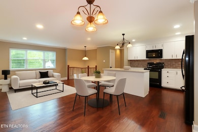 7317 W Joyce Ln, Powell, TN 37849 - photo 3